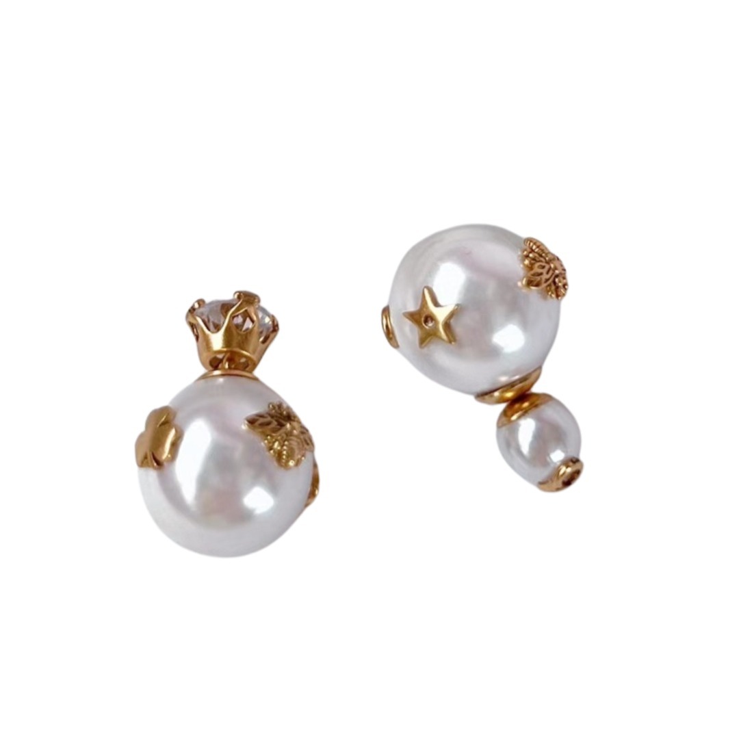 とってもオシャレ☆【Dior】アシンメトリーCD トライバルピアス とってもオシャレ☆【Dior】アシンメトリーCD トライバルピアス