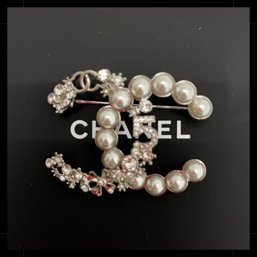 【おしゃれが一際輝く】CHANEL★希少 ブローチ