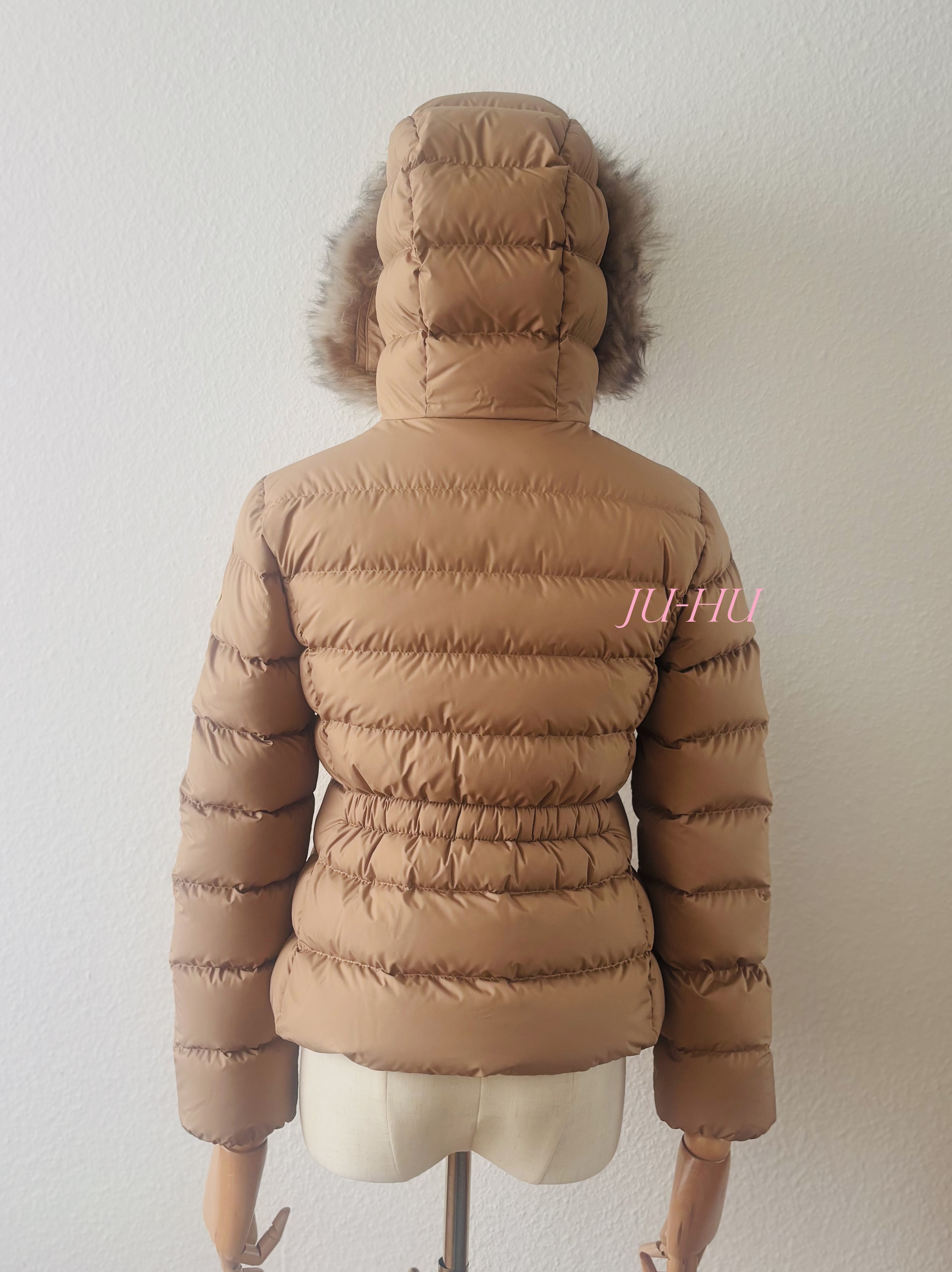 関税込 MONCLER Boedette ダウンジャケット 袖ロゴ 大人もOK 完売必至！【Moncler】大人もOK♪Boedetteダウンジャケット