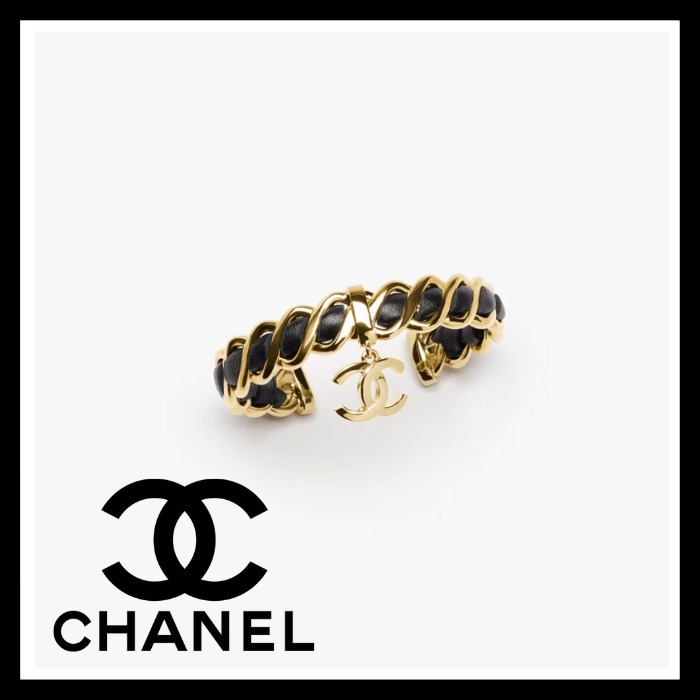 【24-25AW最新商品!!】CHANEL CCロゴ ラムスキン バングル