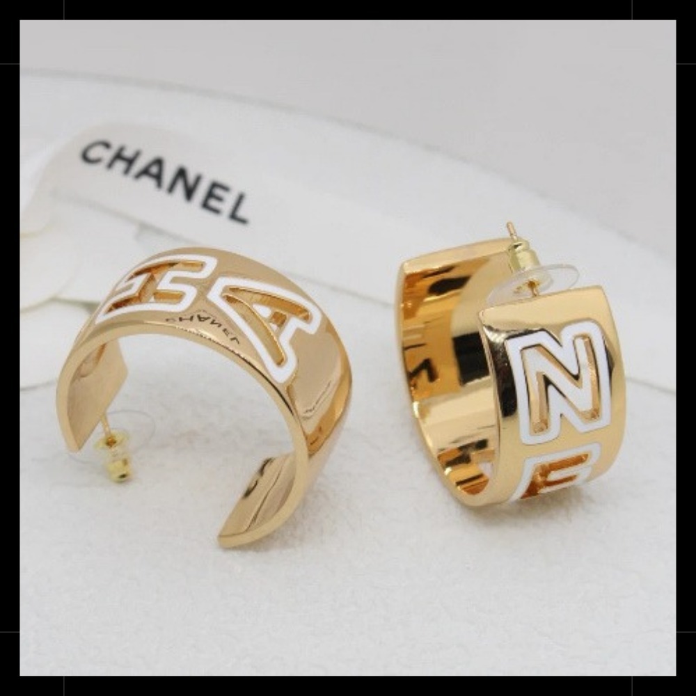 【おしゃれが一際輝く】CHANEL★フープイヤリング