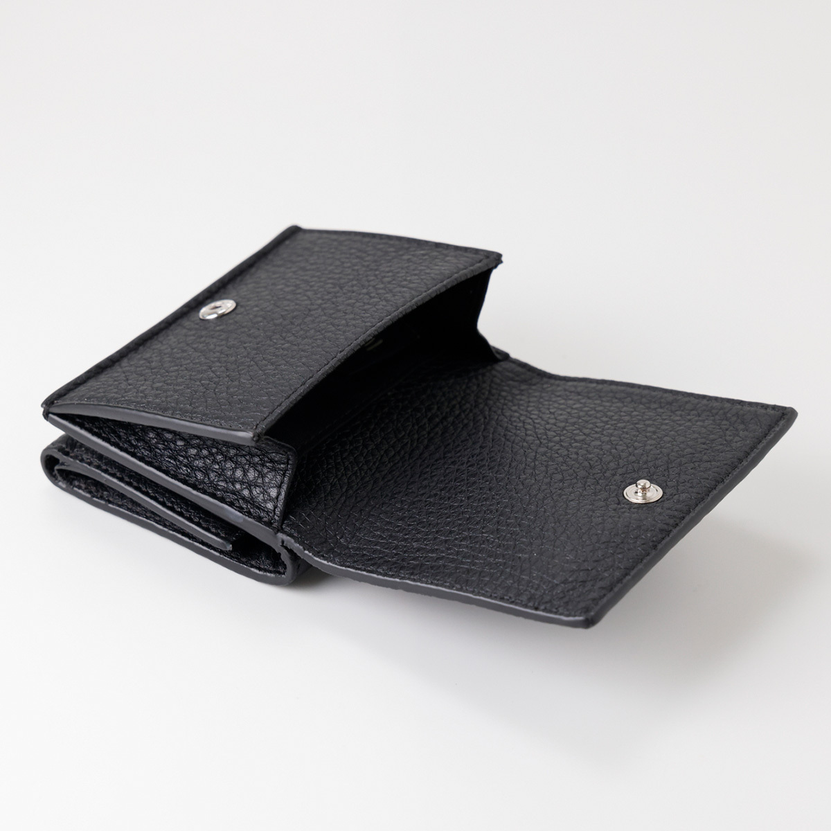 【国内発送】FENDI 7M0280 3つ折り財布 FFロゴ ギフト包装可 国内発送】FENDI 7M0280 3つ折り財布 FFロゴ ギフト包装可
