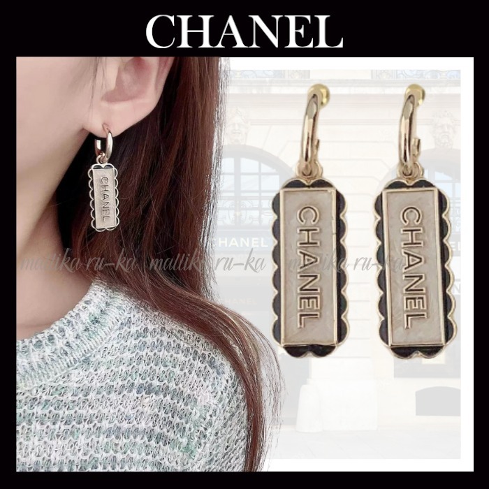 レースデザインが可愛い☆【CHANEL】ロゴ ピアス