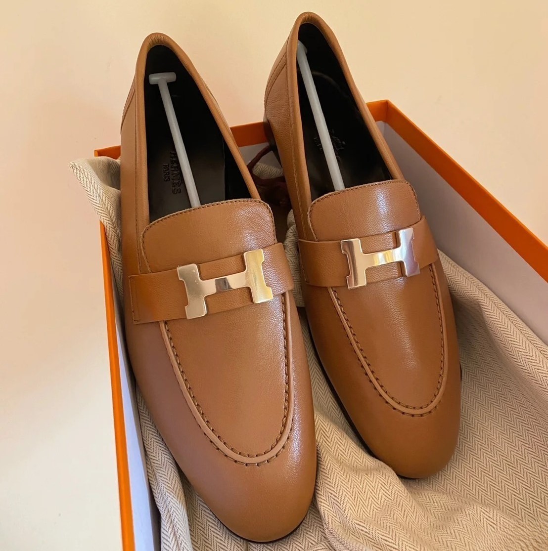 大人気のデザイン♪【HERMES】 《Paris》 モカシン