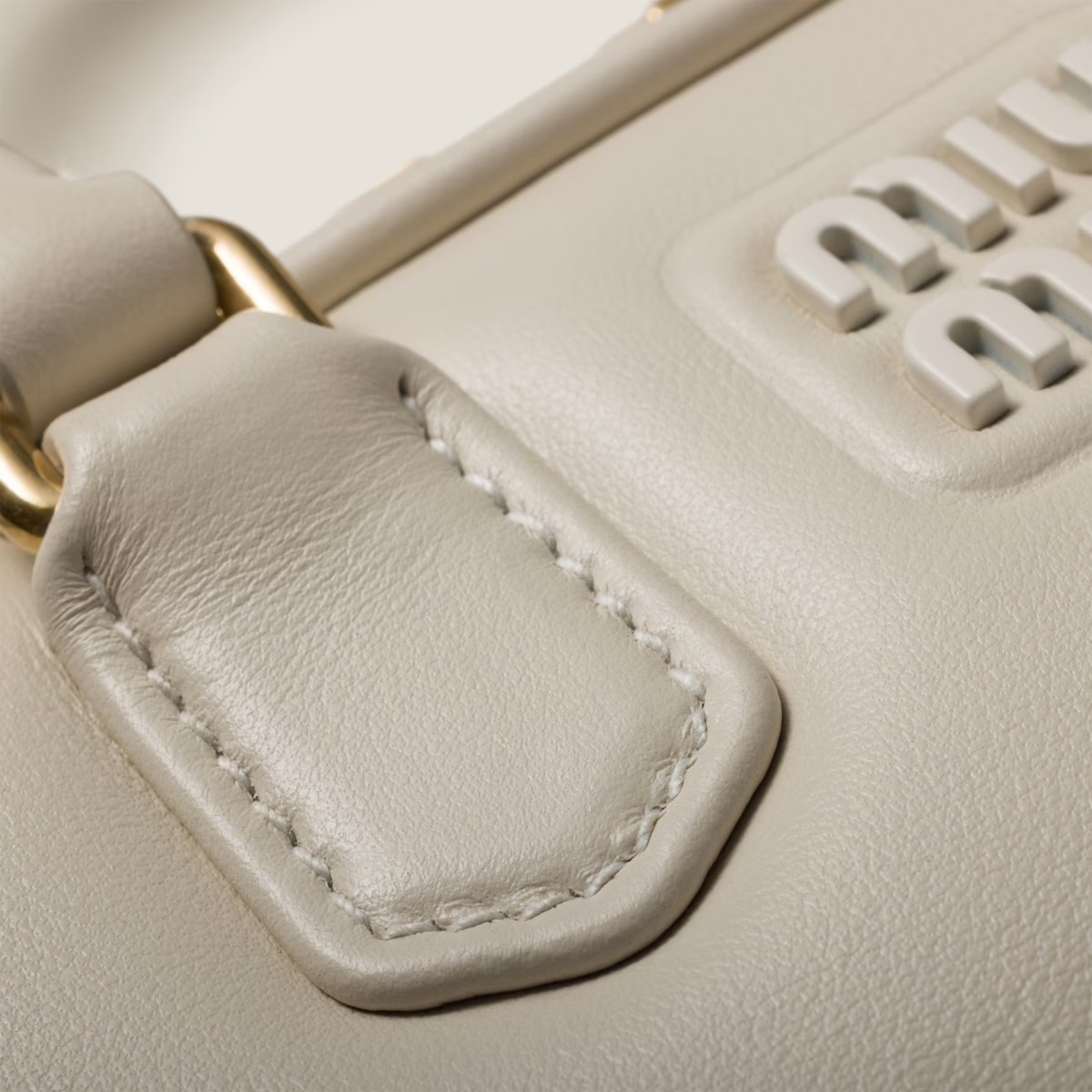 《送料無料》 MIU MIU Arcadie leather mini bag