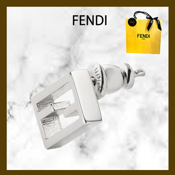 すぐ届く☆国内直営店【FENDI】バゲット ピアス