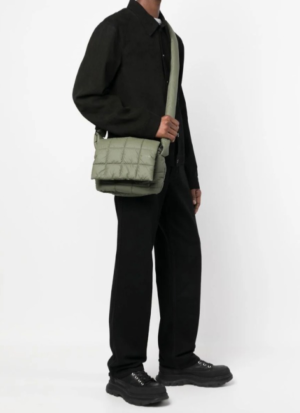 “VeeCollective ” キルティングクロスボディ/ショルダー Khaki VeeCollective ” キルティングクロスボディ/ショルダー Khaki