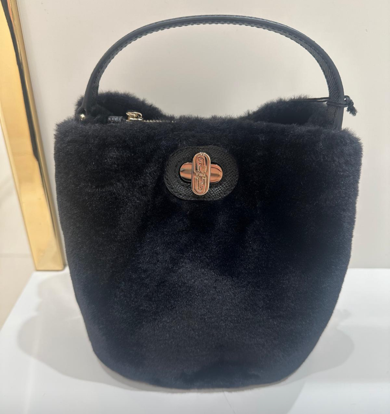 FURLA直営OUTLET N-B DANAE ハンドルショルダーバッグ