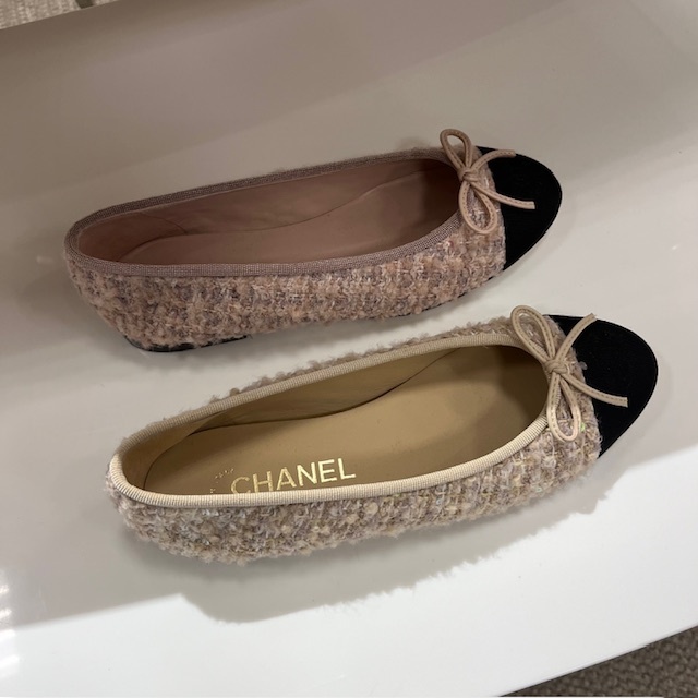 CHANEL リボン ロゴ ツイード フラットシューズ