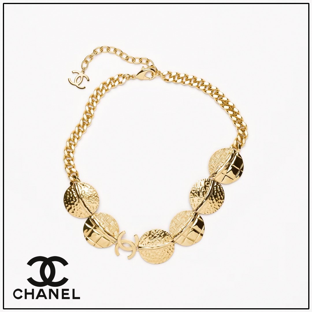 大きく目を惹く【CHANEL】ネックレス