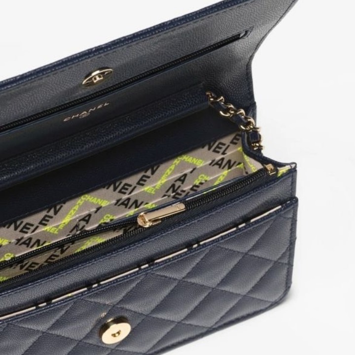 《人気★》CHANEL チェーンウォレット