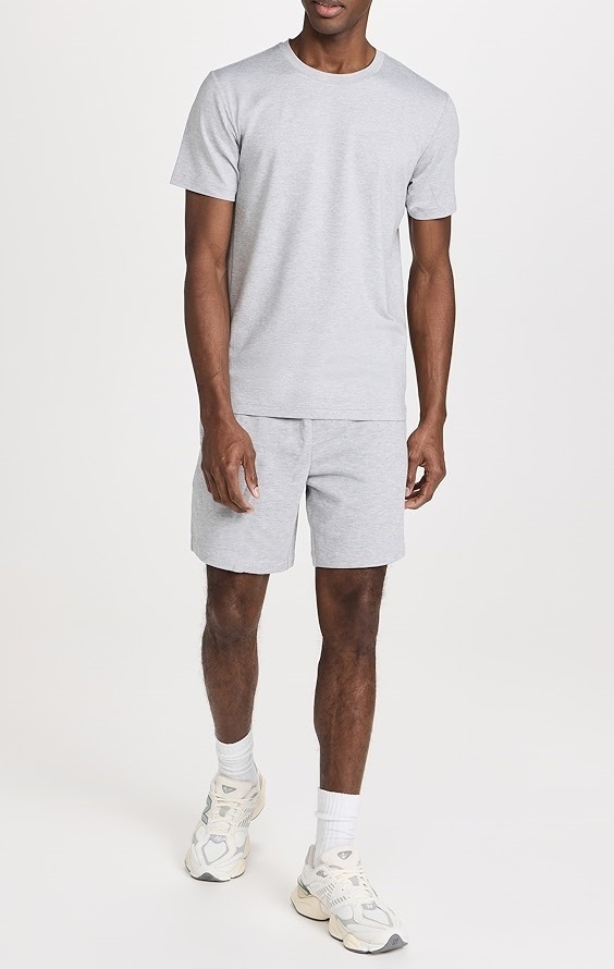 関送込*alo Yoga*コンカーリフォーム クルーネックTシャツ (ALO