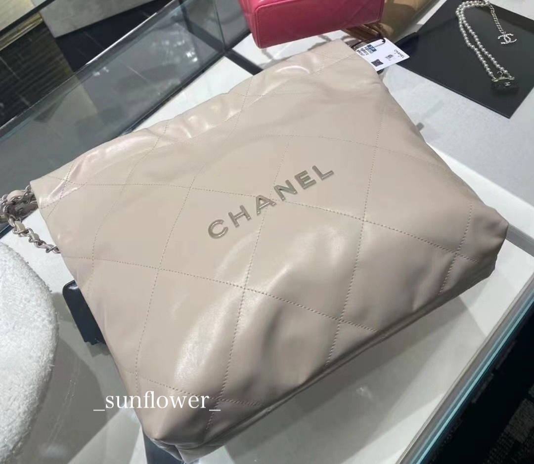 シャネル 23P CHANEL22 スモールサイズ ベージュ/S金具
