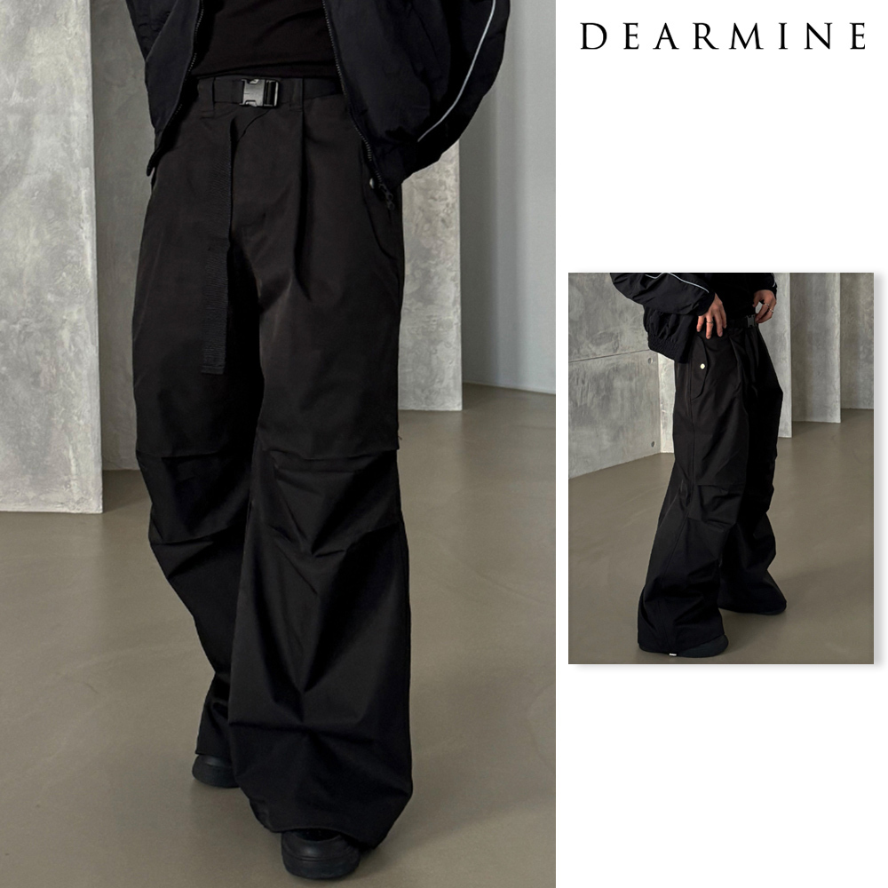【DEARMINE】Berry Buckle Parachute Pants