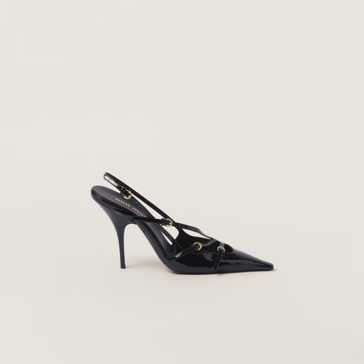 《送料無料》 MIU MIU Patent leather slingback pump
