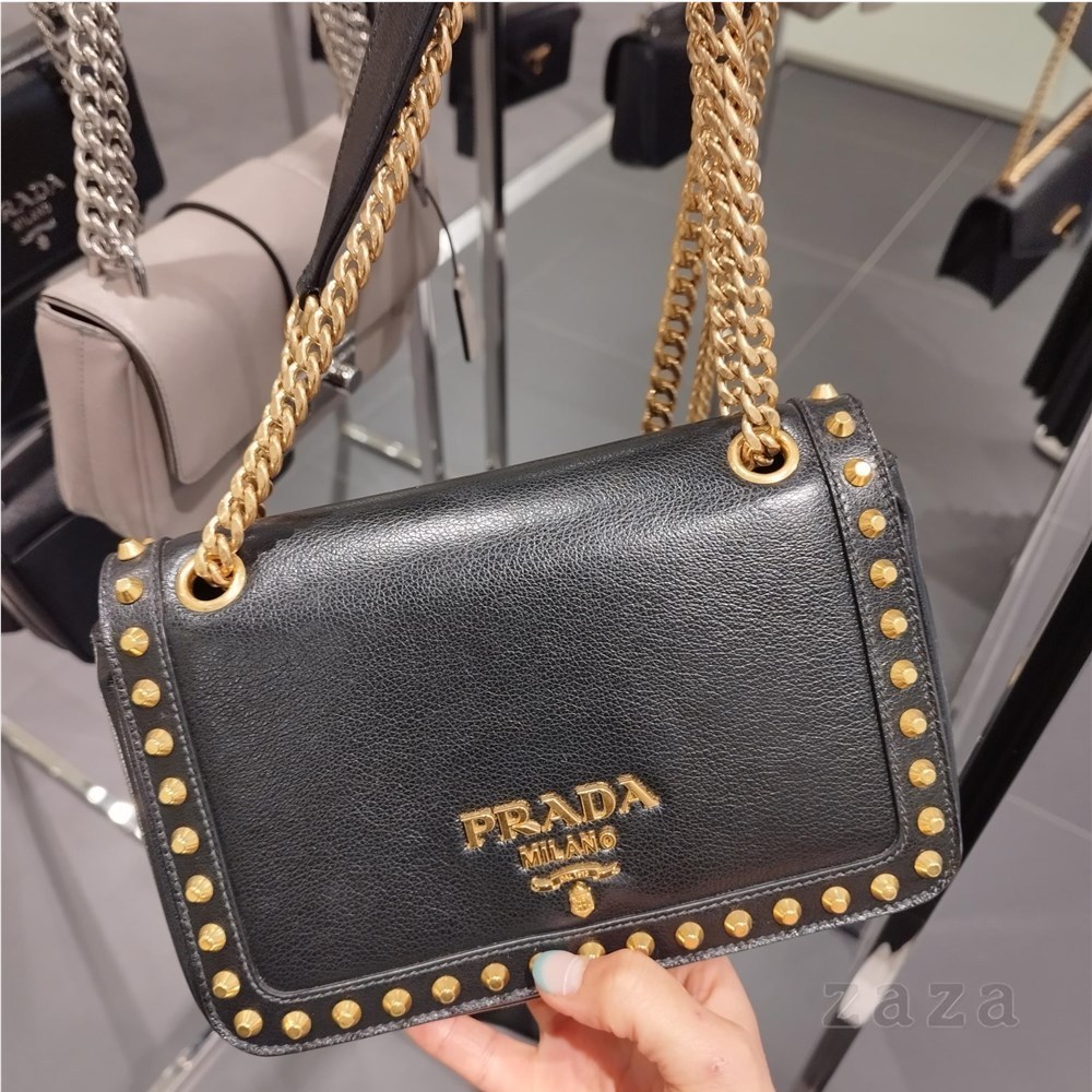 【送料込み】セール★PRADA★1BD147