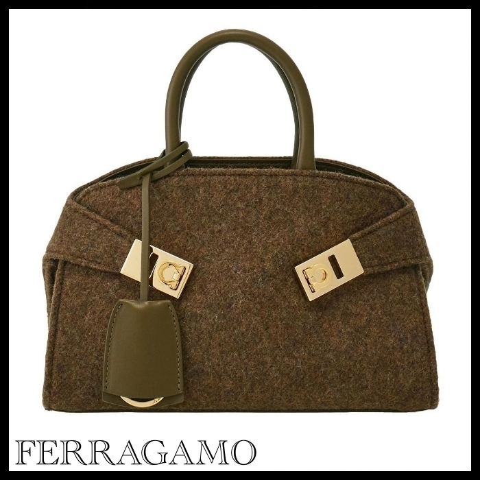 FERRAGAMO 国内買付 ハグ ハンドバッグ 店舗限定