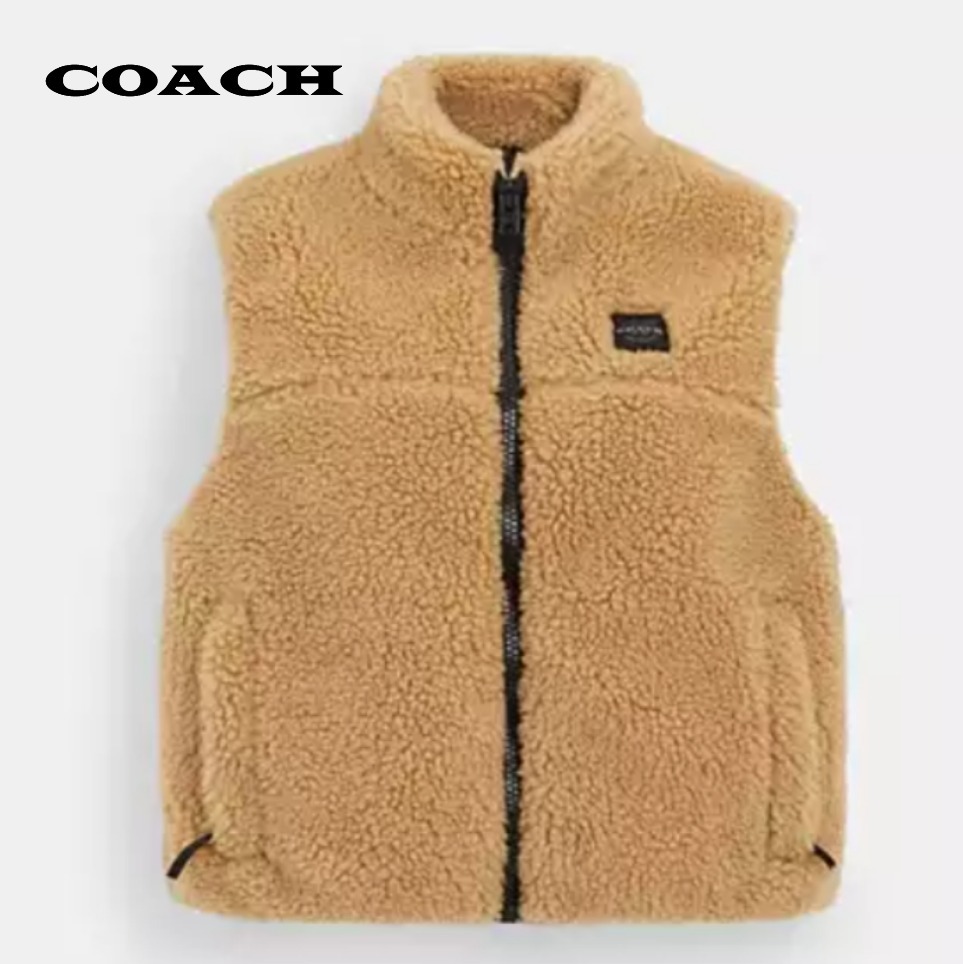 【COACH】sherpa vest ☆秋冬スタイルのアクセント使いに ベスト
