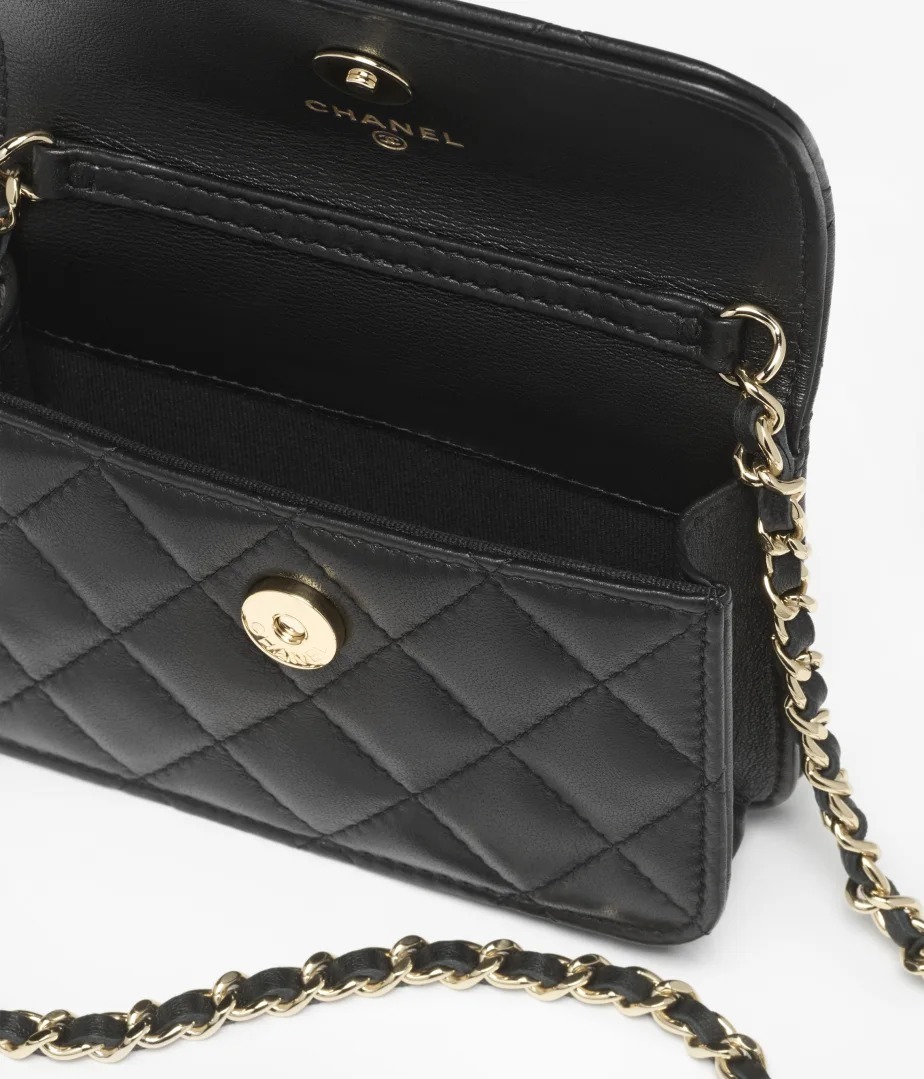 《24K》アクセント♪【CHANEL】シャネル チェーンクラッチ