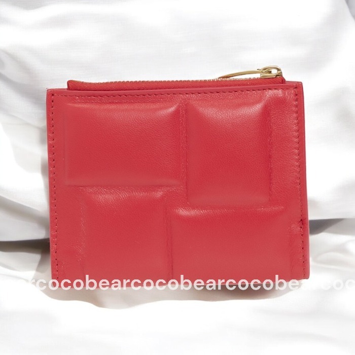 ☆セール☆BOTTEGA VENETA☆バイフォールドジップウォレット