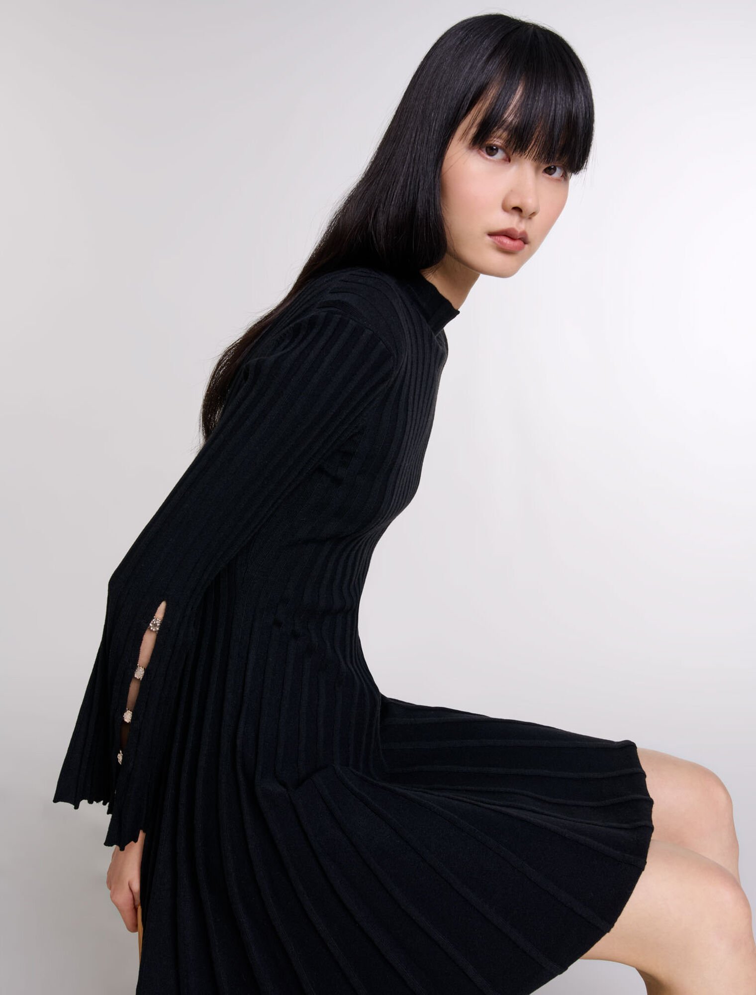 ★パリ発 maje★ニット リブ風 袖広 ボタン ドレスワンピース 黒 ☆パリ発 maje☆ニット リブ風 袖広 ボタン ドレスワンピース 黒