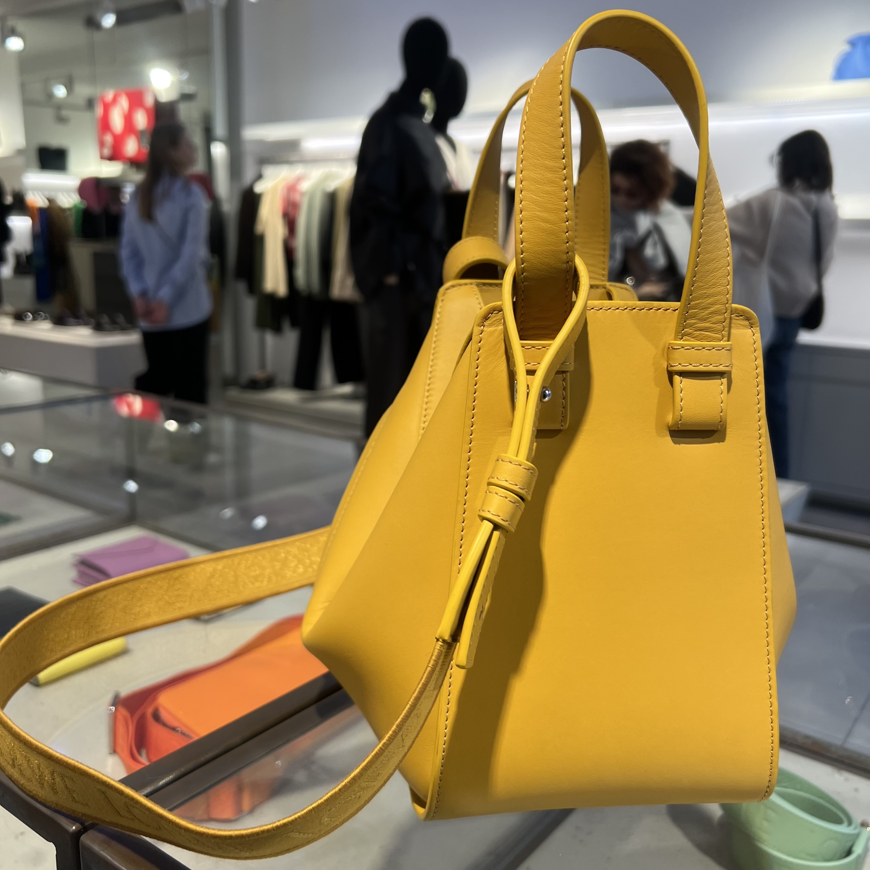 【LOEWE】現地セール！ハンモック コンパクト SUNFLOWER LOEWE】現地セール！ハンモック コンパクト SUNFLOWER (LOEWE