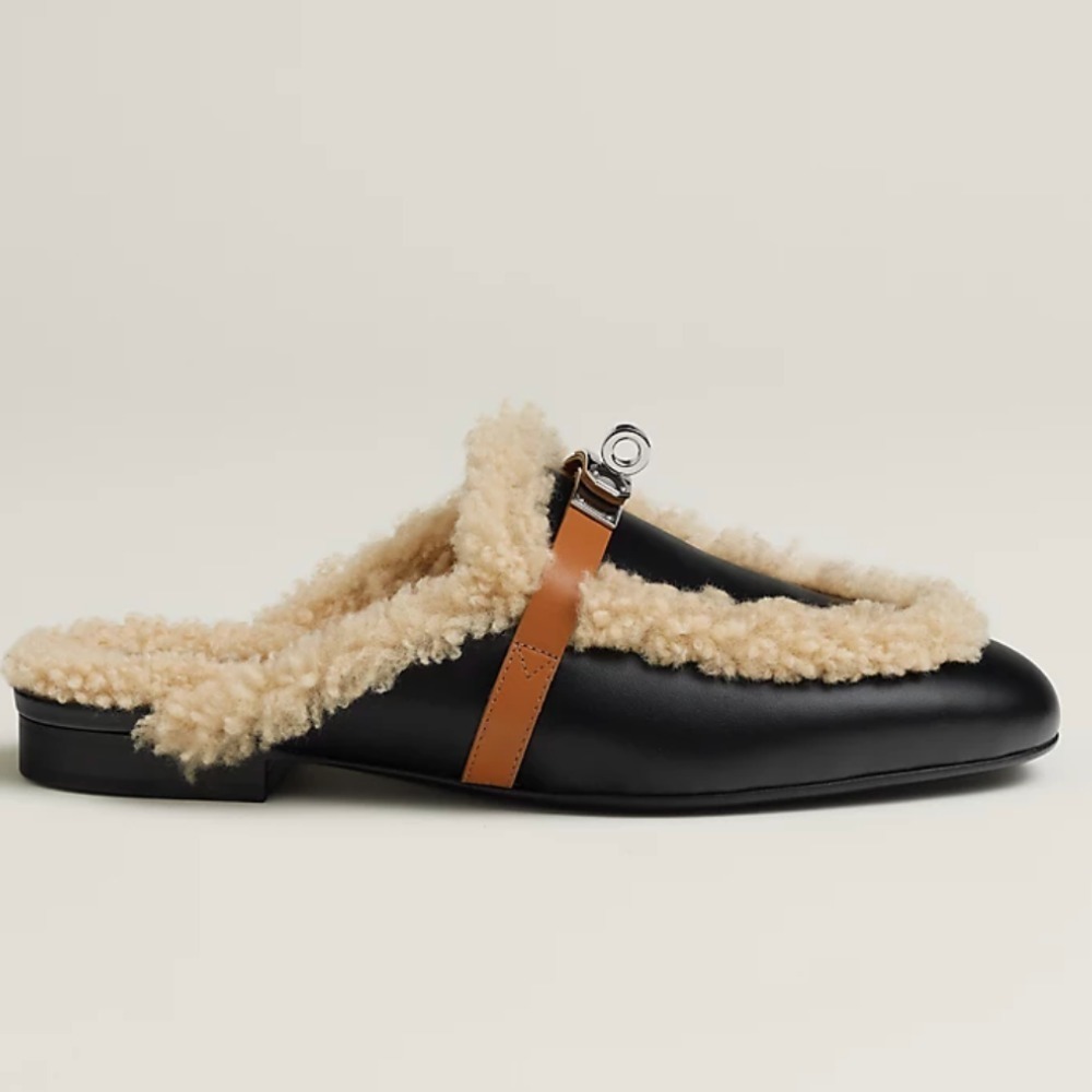 スリムフォルムのモコモコ【HERMES】ミュール《オズ》ムートン