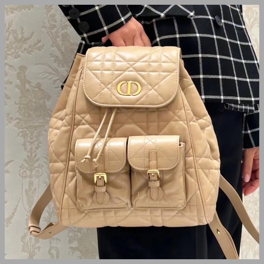 VIP価格! PRADA 普段使いにも! 三角ロゴ バックパック 1BZ005