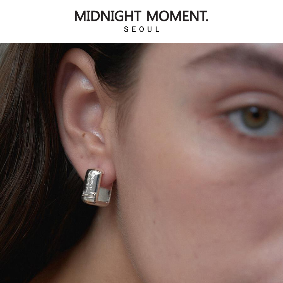 【MIDNIGHT MOMENT】rectangle earring - silver / ピアス