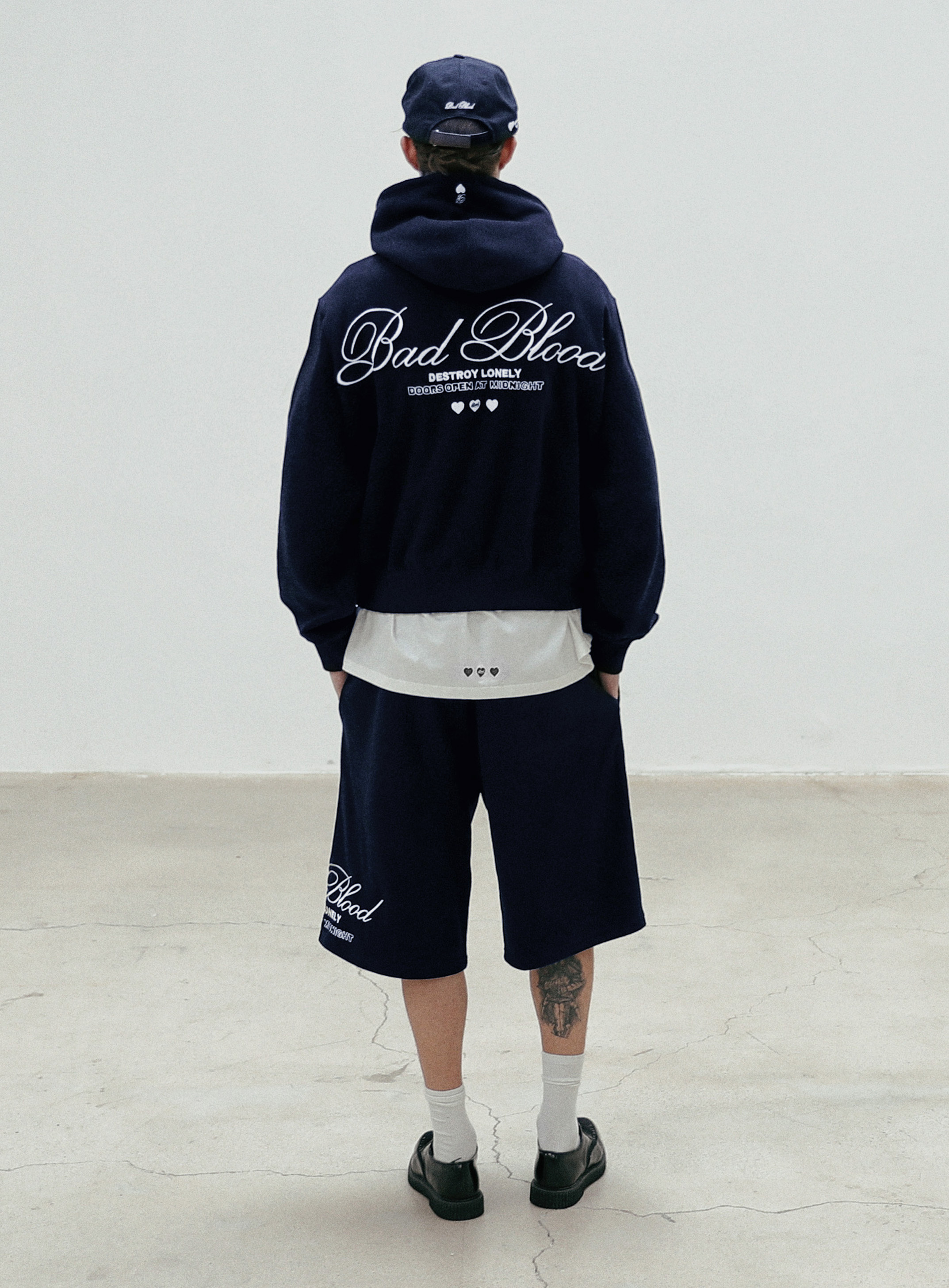 BADBLOOD】Classic Logo Hood ☆男女共用☆ 追跡付 (BADBLOOD