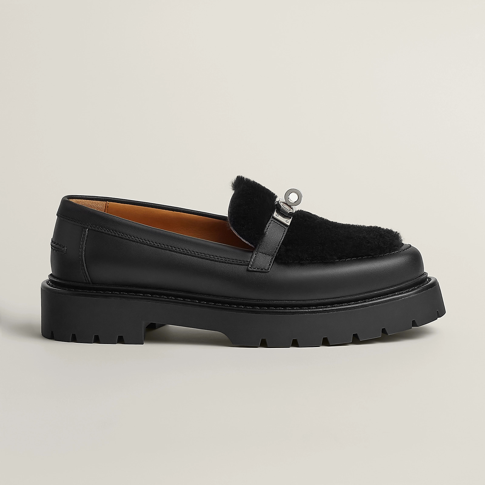 【カッコカワイイ】HERMES モカシン 《アイコン》 シープスキン