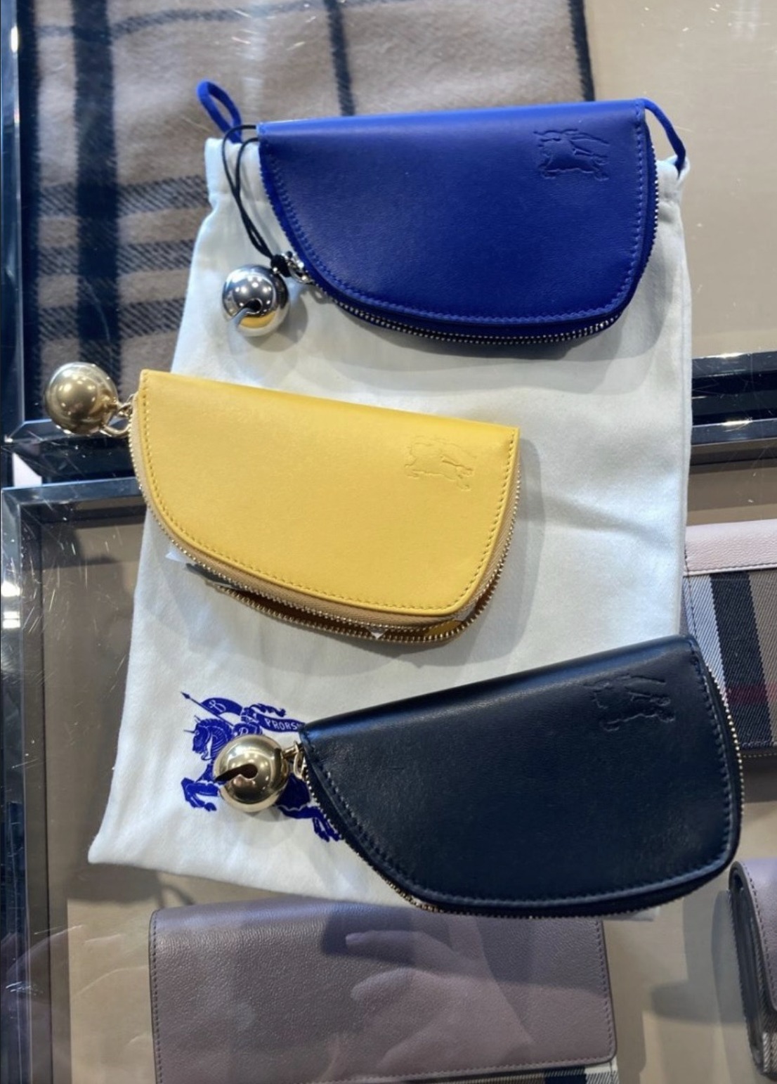 【Burberry】SHIELD COIN シールドコインケース