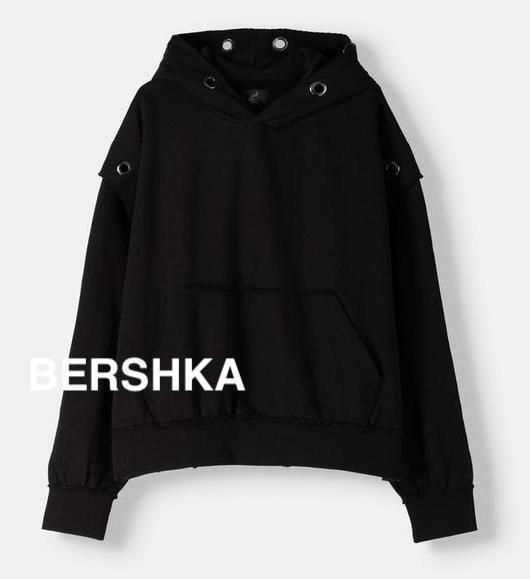 ★ドイツ発*BERSHKA*メタルアイレットレイヤースリーブフーディ