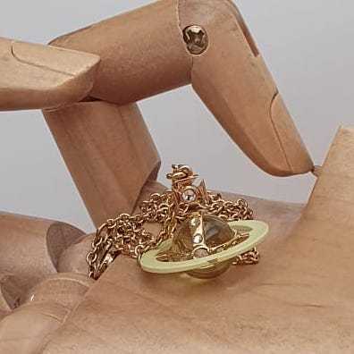 VIPセール Vivienne Westwood 限定カラー Tiny Orb ネックレス