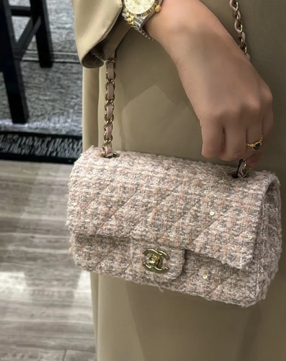 可愛くて実用的♪【CHANEL】ミニクラシック ハンドバッグ ◇可愛いデザイン◇『CHANEL』ミニ クラシック ハンドバッグ