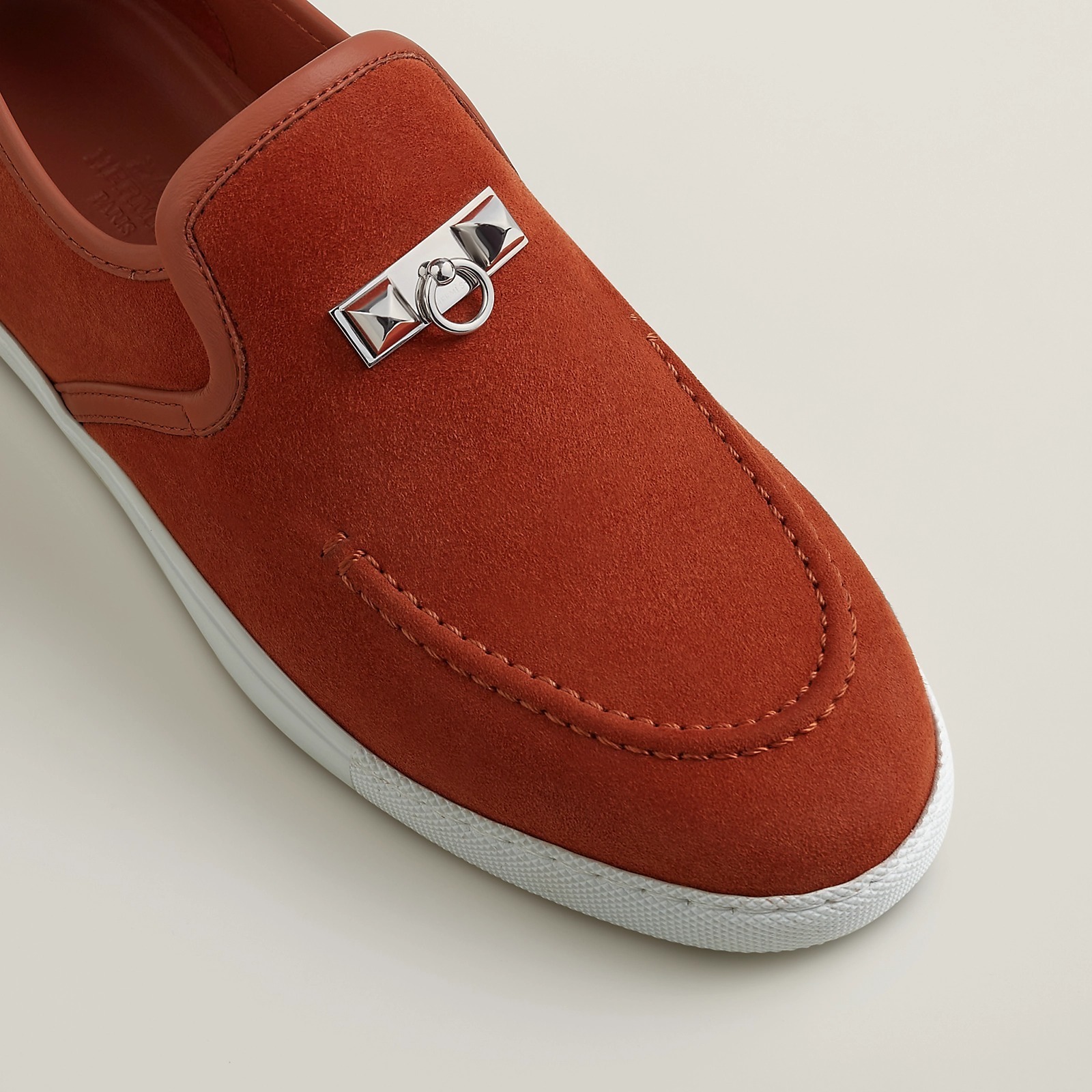 落ち着いた色合い♪【HERMES】スエードモカシンシューズ org.jpg