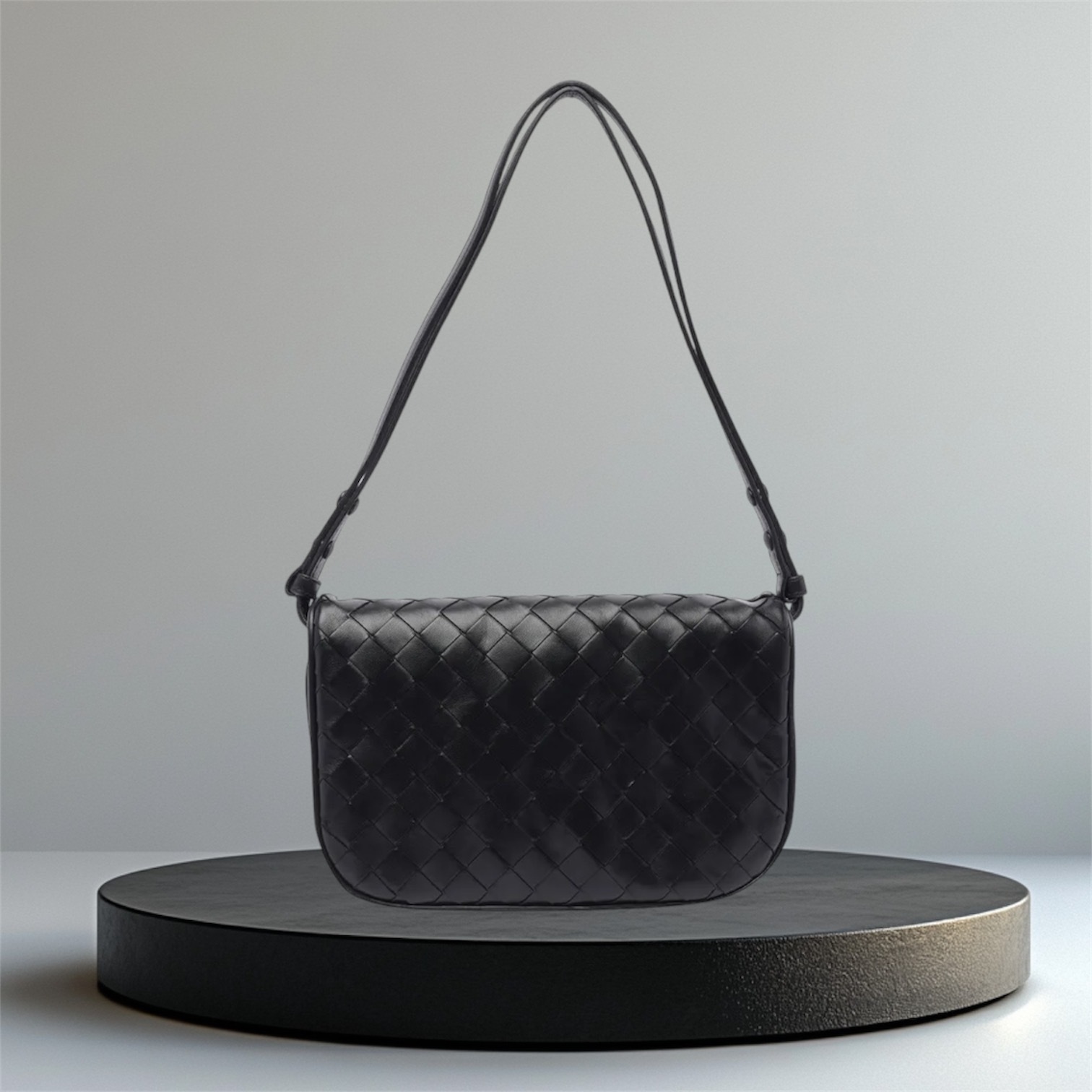 Bottega Veneta INTRECCIATOポーチ