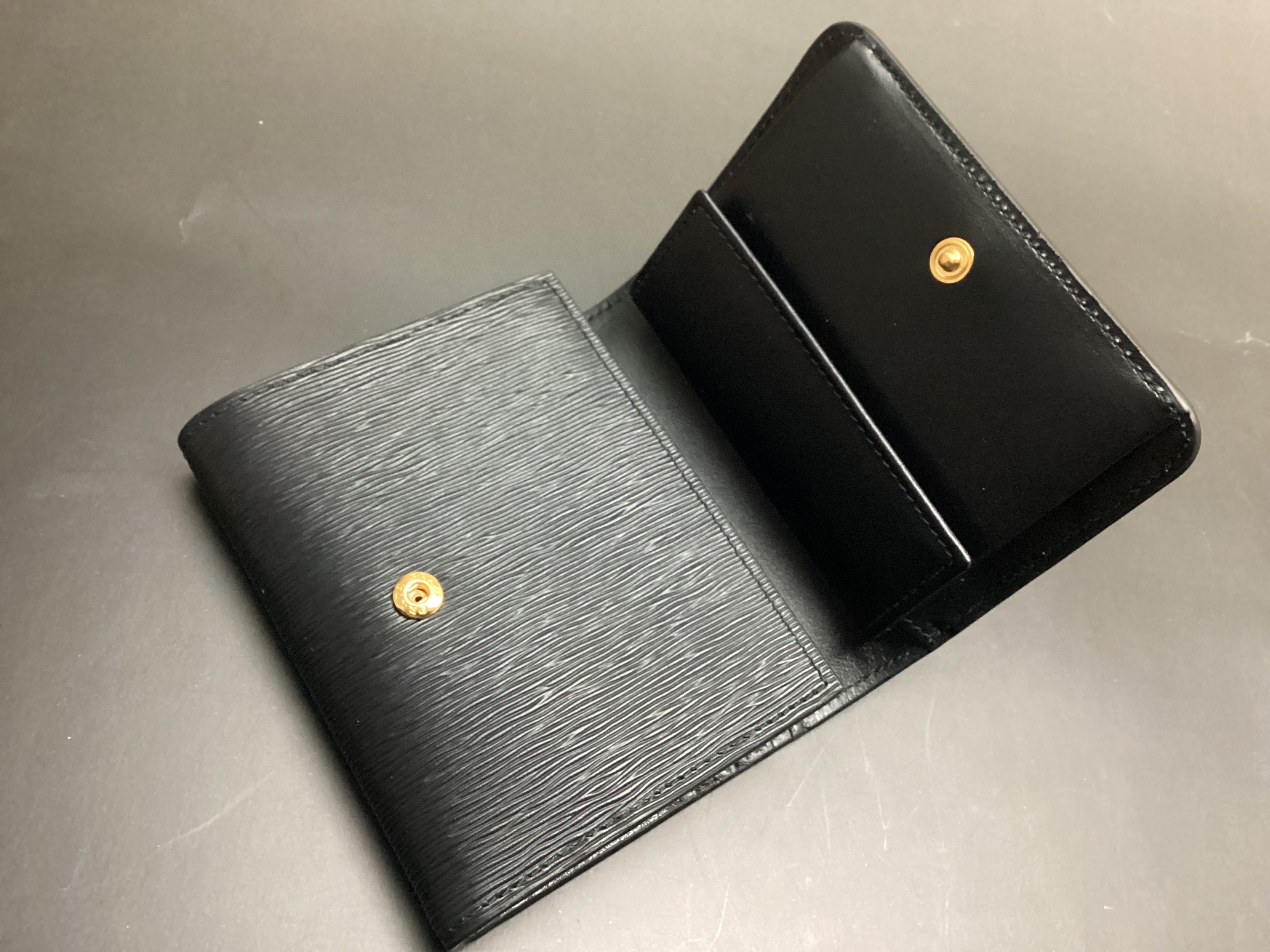 ★PRADA★日本未入荷【1MH176】VITELLO MOVE 財布 NERO ブラック ☆PRADA☆日本未入荷【1MH176】VITELLO MOVE 財布 NERO ブラック