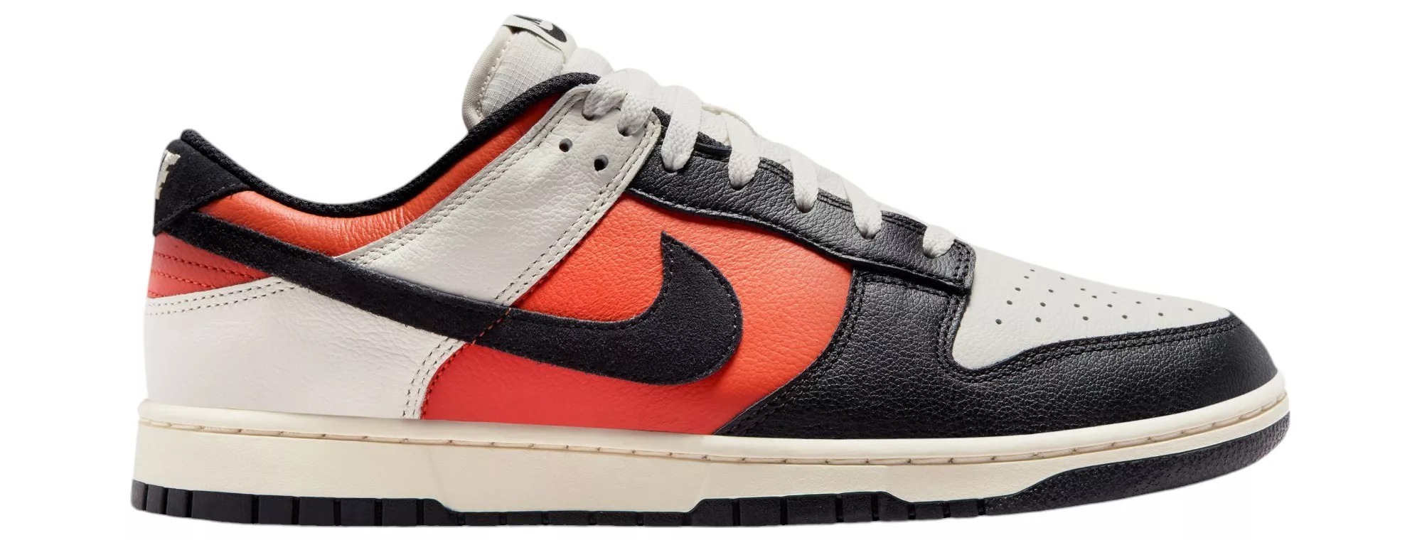 スニーカー Nike Men's Dunk Low Retro Shoes