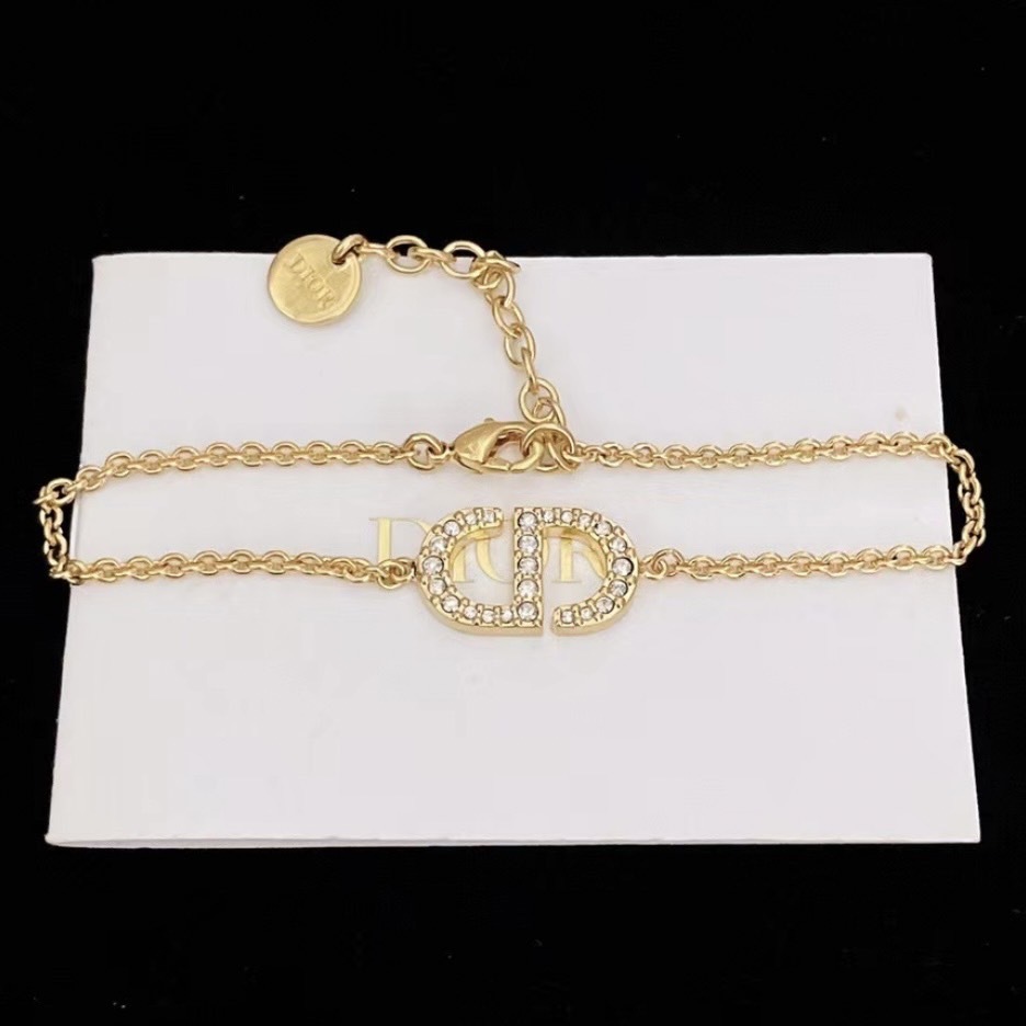 【シンプルで大人気♡】DIOR Clair D Luneブレスレット シンプルで大人気♡】DIOR Clair D Lune ブレスレット