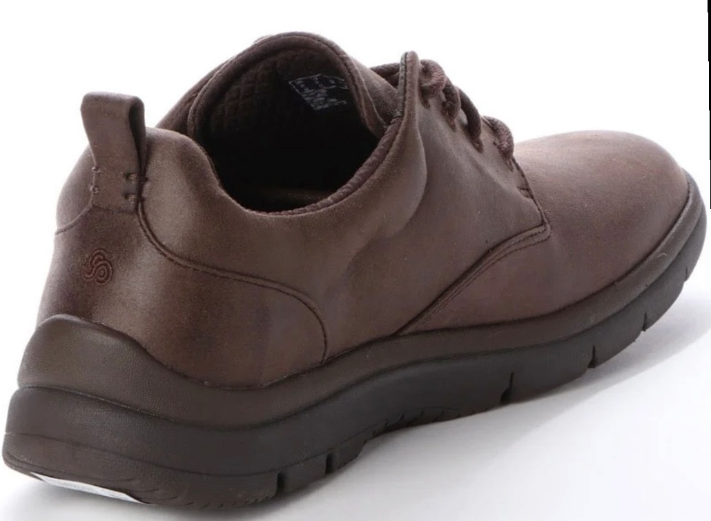 Clarks スニーカー軽量 テキスタイル レザー ビジネス 新品！Clarks クラークス レザースニーカー 軽量 27.5㌢