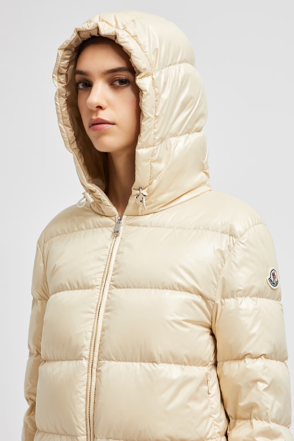 《直営店買付》MONCLER Bayardショートダウンジャケット