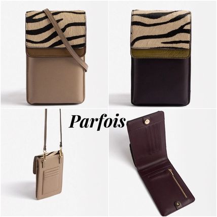 ポルトガルParfois★大注目 爽やかフラワー柄スマホショルダー PARFOIS(パルフォア) iPhone・スマホケース(レディース) - 海外