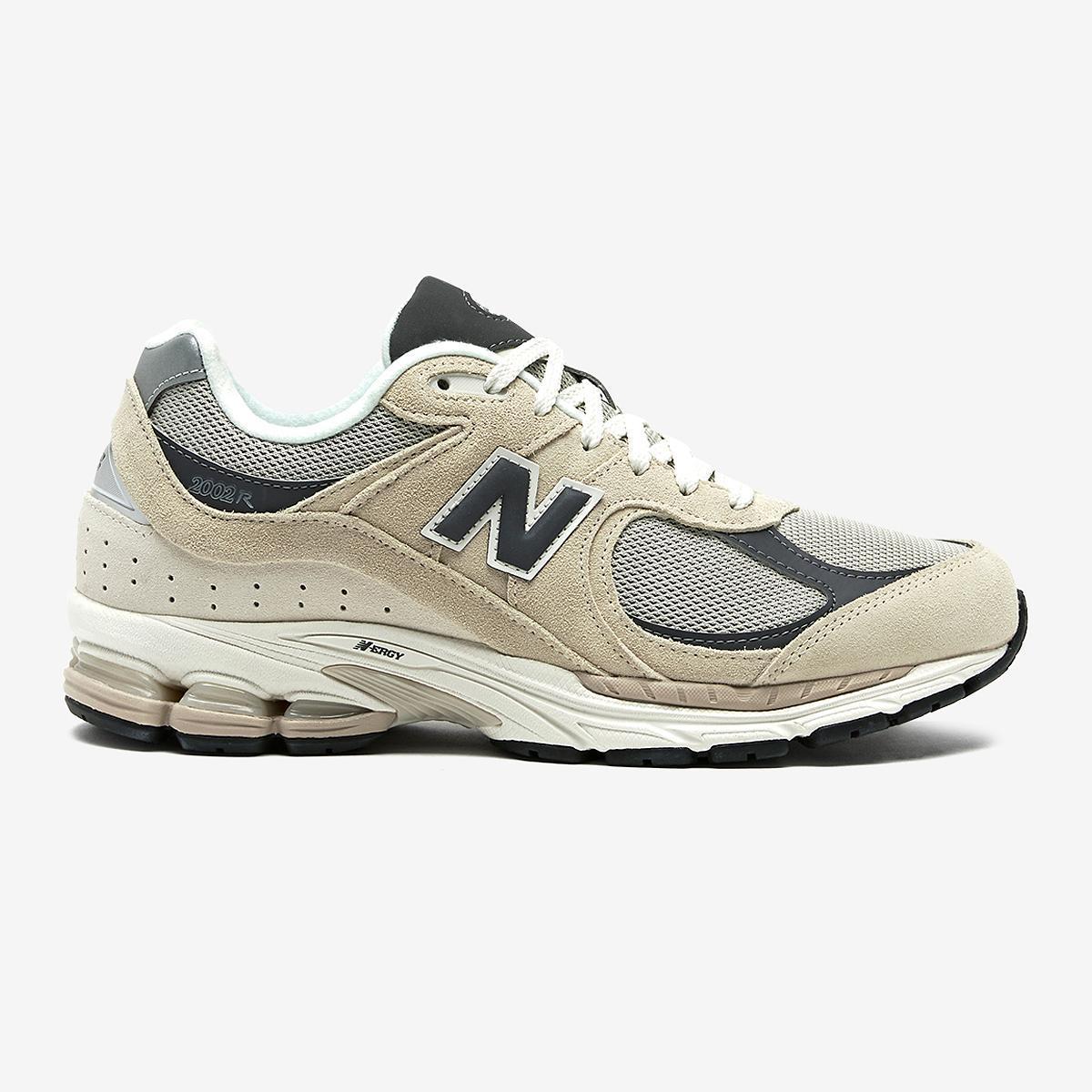 ニューバランス 男女共用 NEW BALANCE 2002 M2002RFA