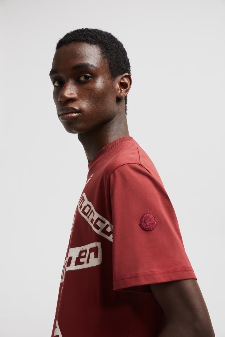 《直営店買付》MONCLER Logo T-Shirt モンクレールロゴTシャツ