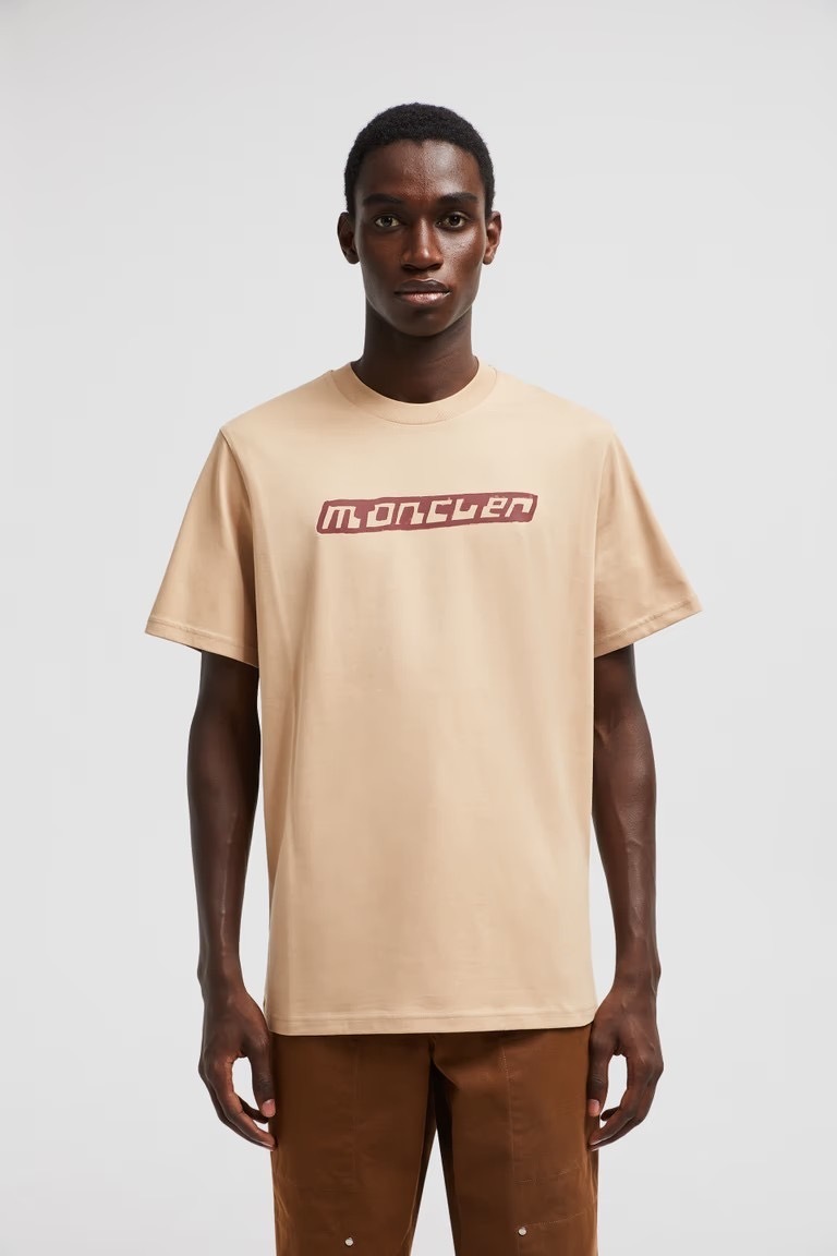 《直営店買付》MONCLER Logo T-Shirt モンクレールロゴTシャツ