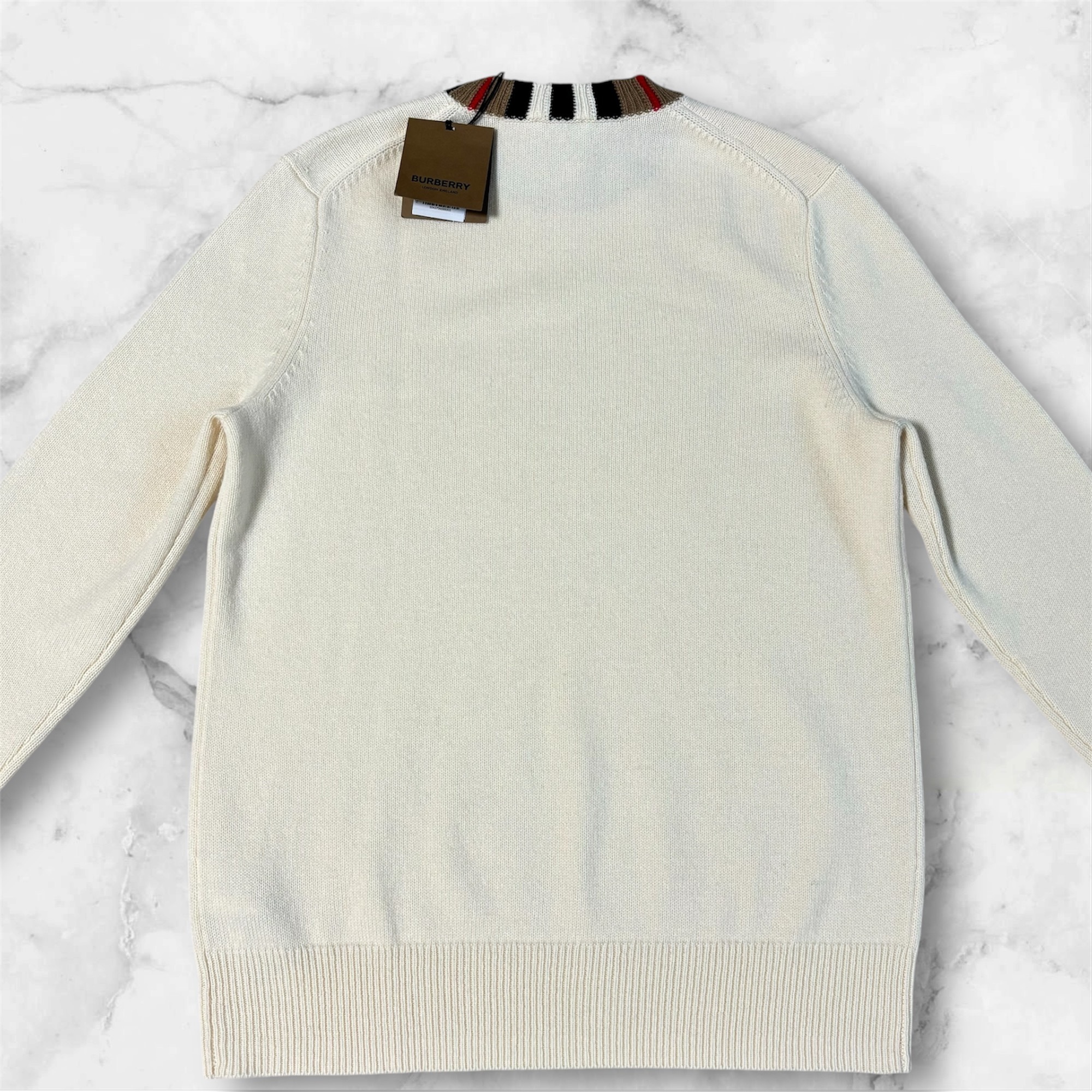 国内発送】バーバリー カシミヤニット セーター (Burberry/ニット・セーター) 111354348【BUYMA】