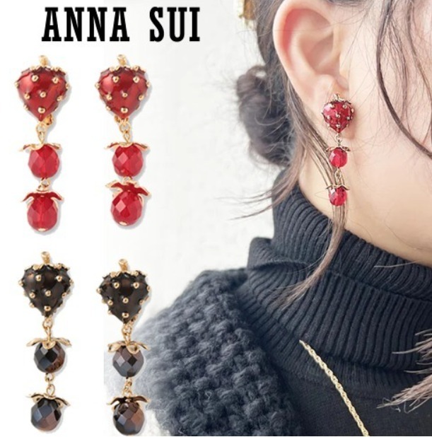 【ANNA SUI】即対応 いちごモチーフ スウィングピアス