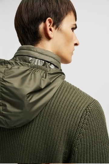 《直営店買付》MONCLER Padded Wool Hoodie カーディガン