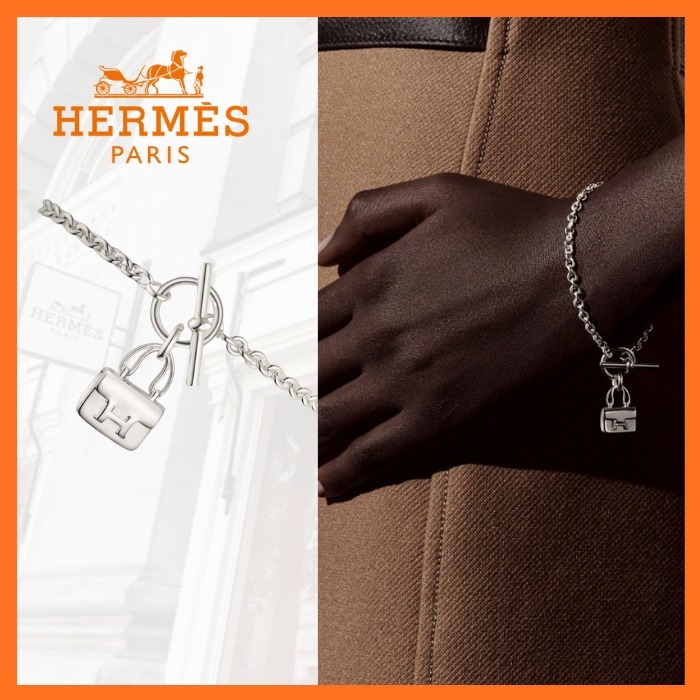 可愛いモチーフ♡【HERMES】アミュレットコンスタンス